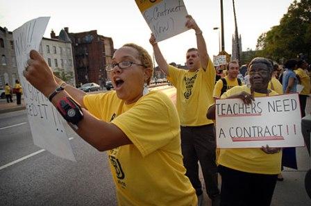 picketing teachers