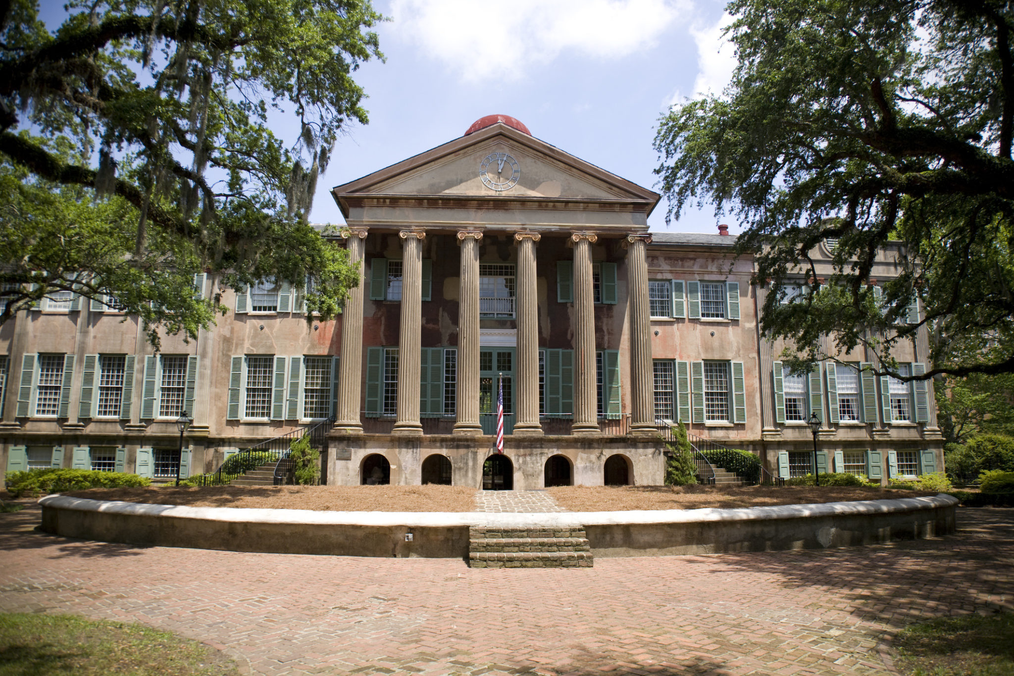 College Of Charleston Amends Covid19 Vaccination Policies After
