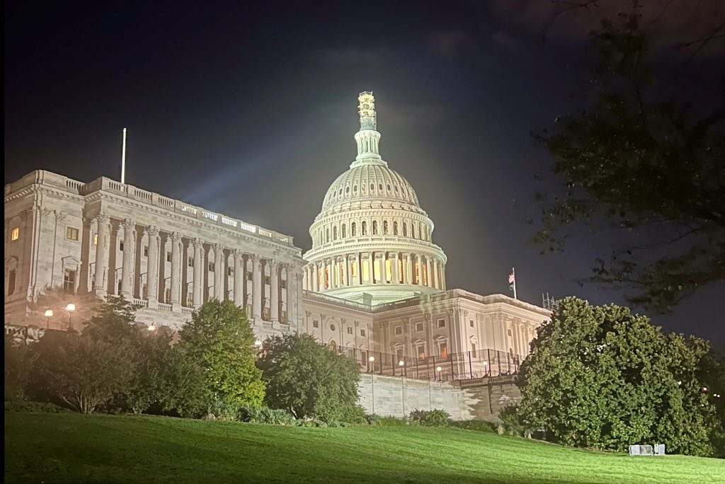 'Take Me To Your Leader': DC Republicans Drowning In Dysfunction - Vimarsana News