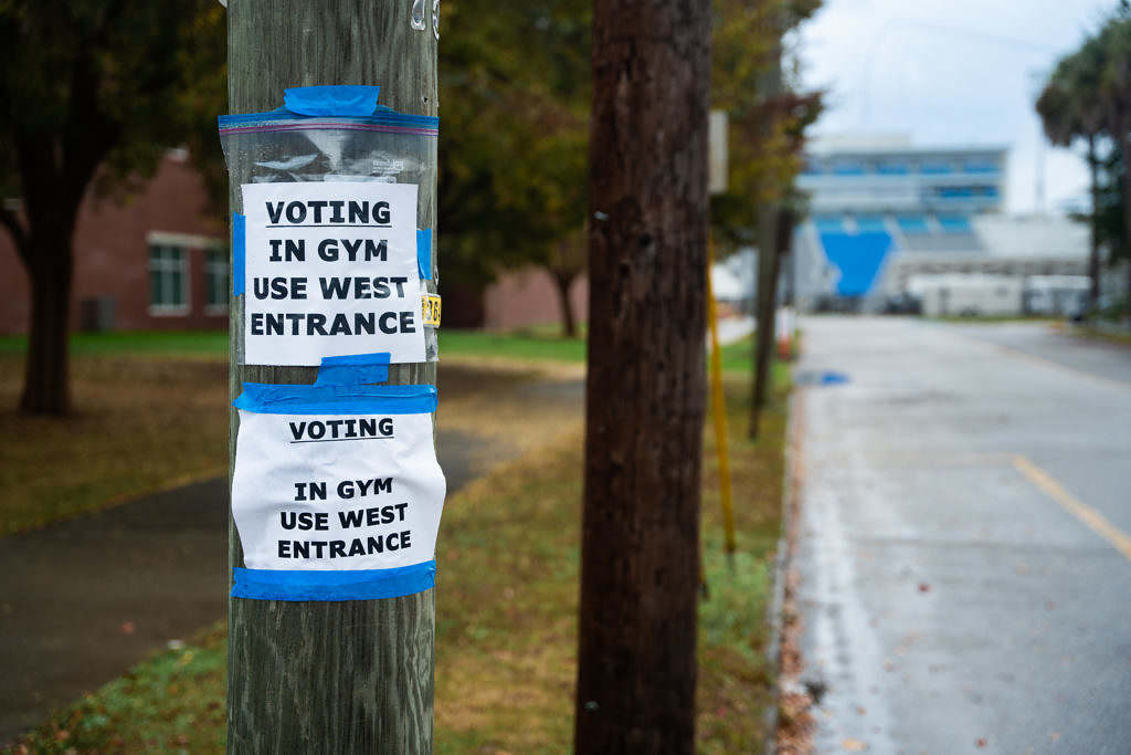 Polls Open in Charleston Mayoral Runoff - Vimarsana News