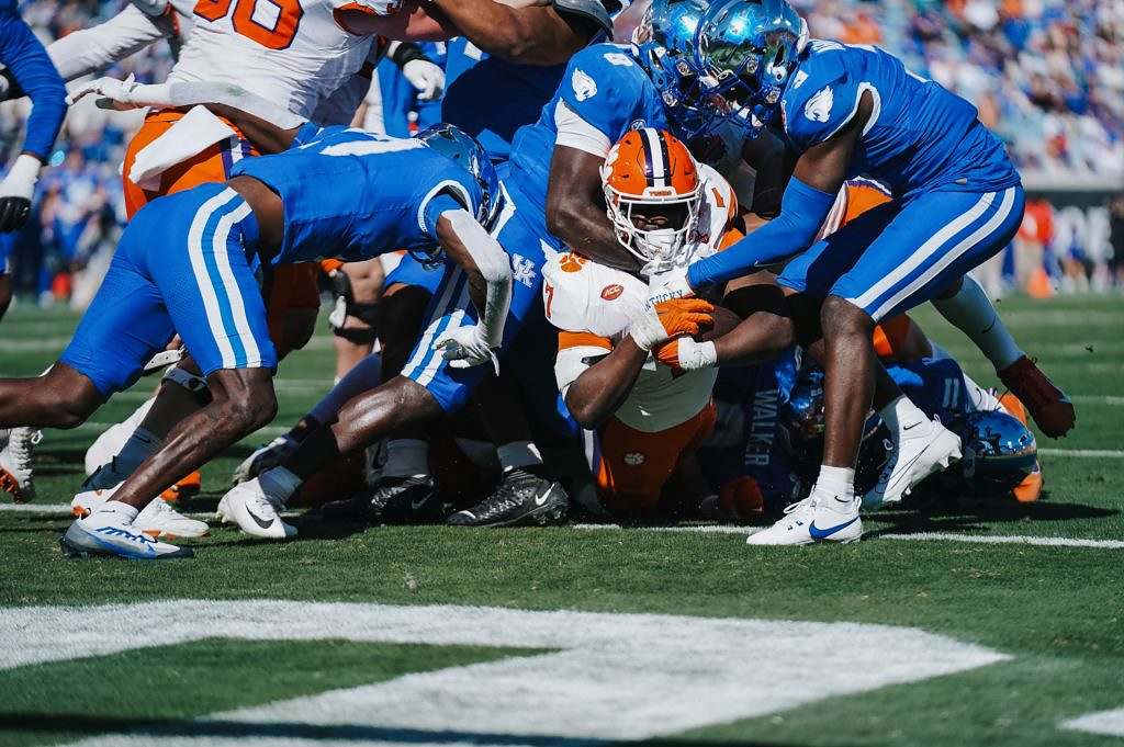 Clemson Claims 13th Straight Nine-Win Season - Vimarsana News